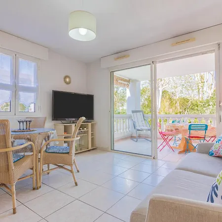 Elegant 45m² Piscine Terrasse Appartement