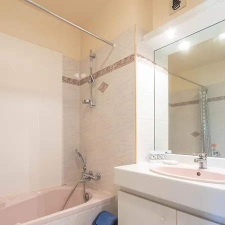 Elegant 45m² Piscine Terrasse Appartement Saint-Raphaël