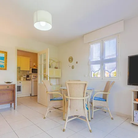 Appartement Elegant 45m² Piscine Terrasse